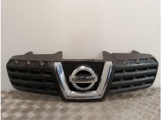 Recambio de rejilla delantera para nissan qashqai i (j10, nj10) 2.0 referencia OEM IAM 62310JD00B  