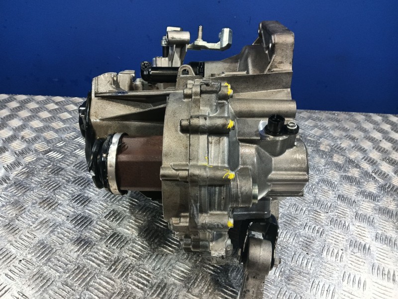 Recambio de caja cambios para skoda fabia iii (nj3) 1.0 tsi referencia OEM IAM QTS 0DQ301103 
