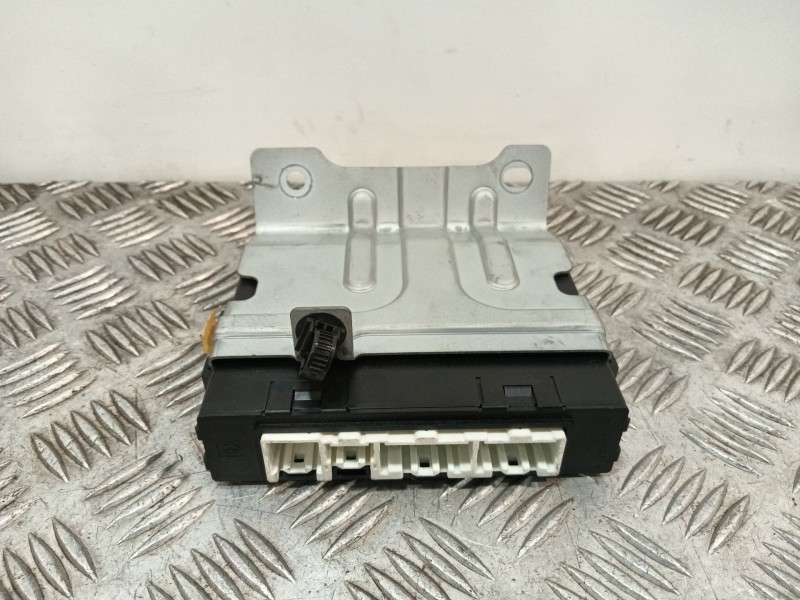 Recambio de modulo electronico para mazda 3 lim. (bl) referencia OEM IAM BBM2675DZG  