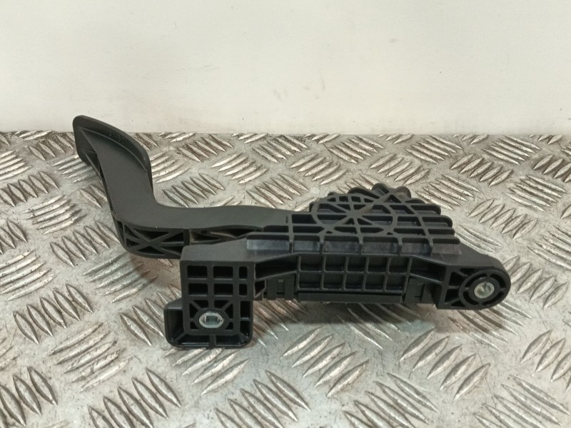 Recambio de potenciometro acelerador para mazda 3 lim. (bl) referencia OEM IAM CC3041600  