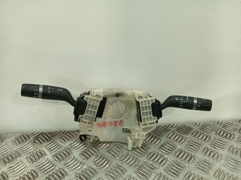 Recambio de mando multifuncion para mazda 3 lim. (bl) referencia OEM IAM 17G437  