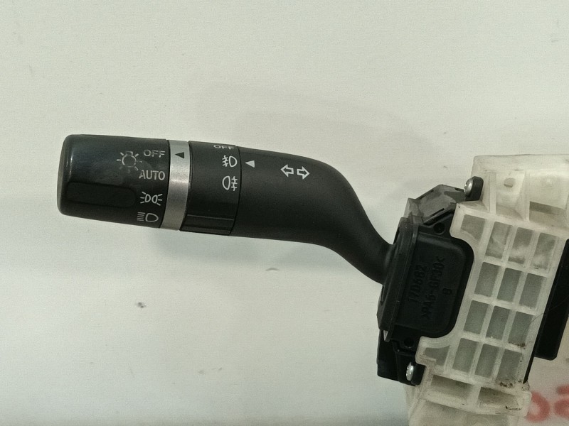 Recambio de mando multifuncion para mazda 3 lim. (bl) referencia OEM IAM 17G437  