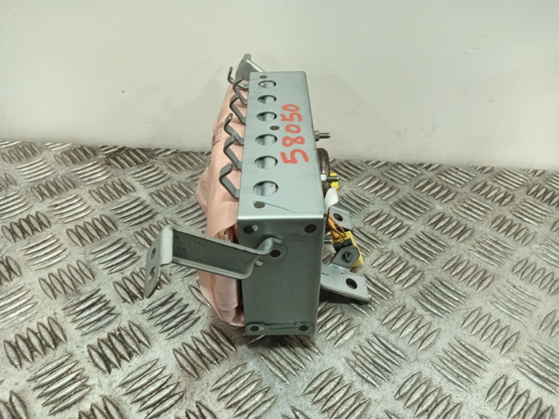 Recambio de airbag delantero derecho para mazda 3 lim. (bl) referencia OEM IAM 1065698  