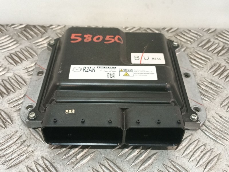 Recambio de centralita motor uce para mazda 3 lim. (bl) referencia OEM IAM 2758008384  