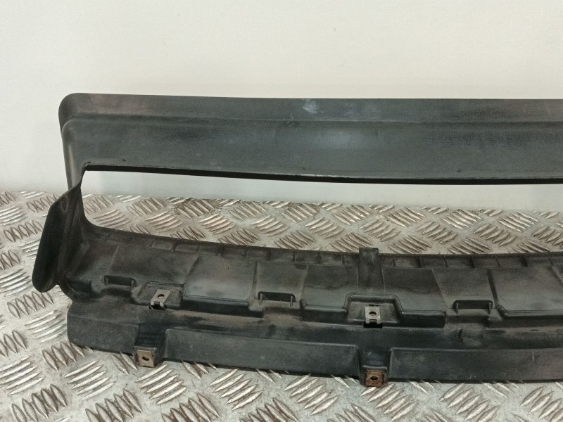Recambio de canalizador aire para bmw 1 (e87) 118 d referencia OEM IAM 5164711762904  