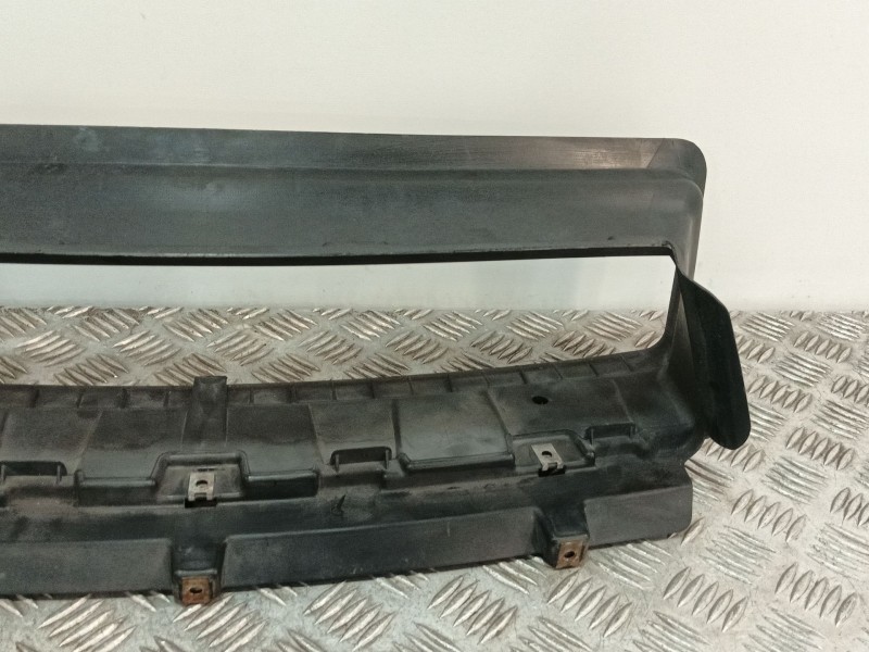 Recambio de canalizador aire para bmw 1 (e87) 118 d referencia OEM IAM 5164711762904  