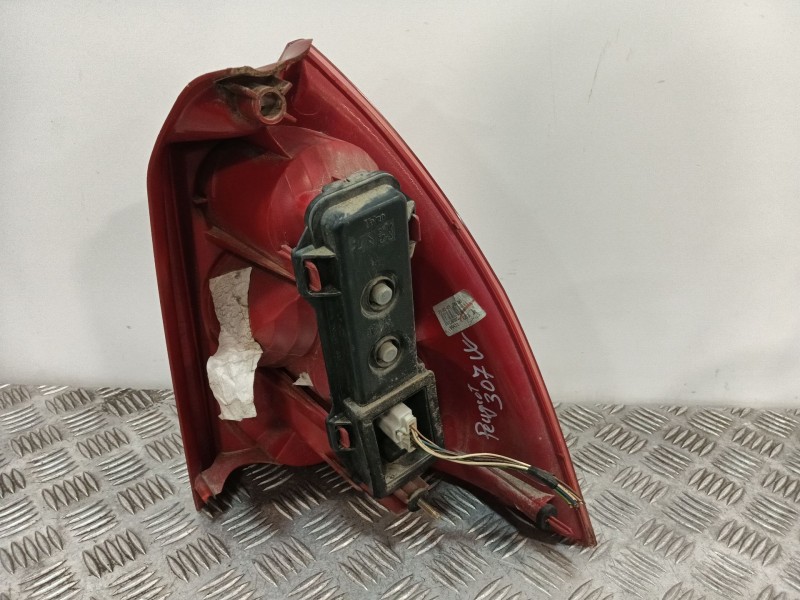 Recambio de piloto trasero izquierdo para peugeot 307 break (3e) 2.0 referencia OEM IAM 89026003  