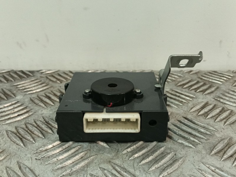 Recambio de modulo electronico para mazda 3 lim. (bl) referencia OEM IAM BBP367UU0  
