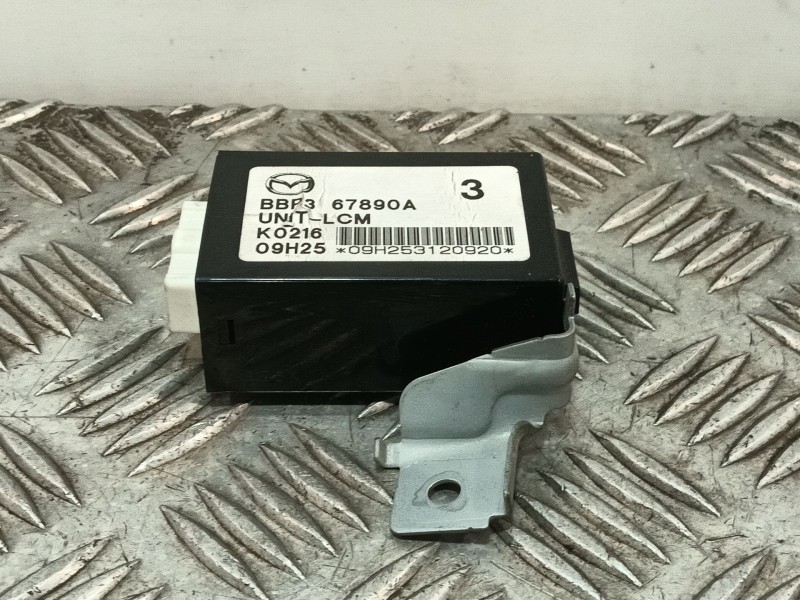 Recambio de modulo electronico para mazda 3 lim. (bl) referencia OEM IAM BBP367890A K0216 
