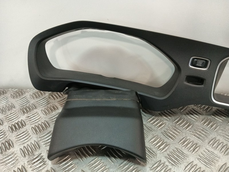 Recambio de carcasa cuadro instrumentos para volvo v40 hatchback (525) d3 referencia OEM IAM 31389535 31393363 