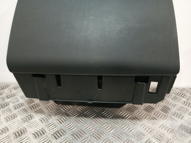 Recambio de guantera para volvo v40 hatchback (525) d3 referencia OEM IAM 8632803  