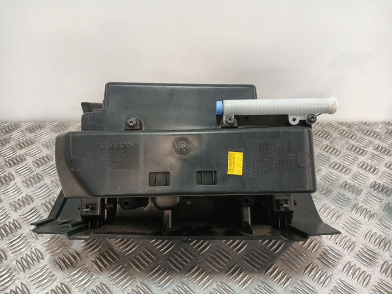 Recambio de guantera para volvo v40 hatchback (525) d3 referencia OEM IAM 8632803  