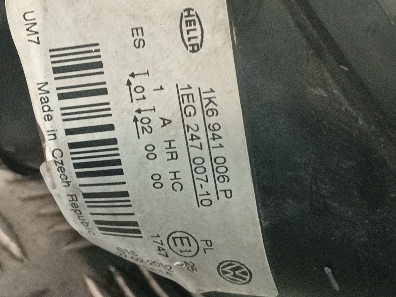 Recambio de faro derecho para volkswagen golf v (1k1) 1.9 tdi referencia OEM IAM 1K6941006P  