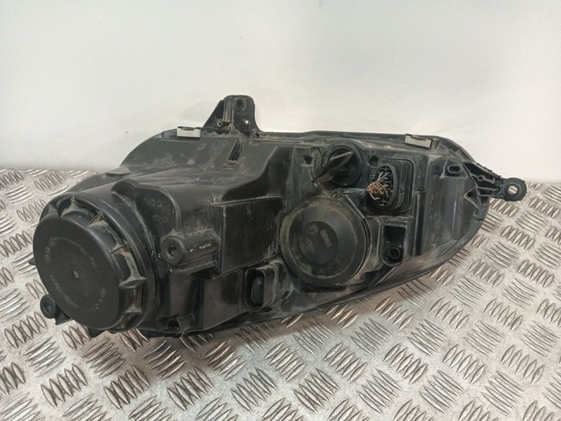 Recambio de faro derecho para volkswagen golf v (1k1) 1.9 tdi referencia OEM IAM 1K6941006P  