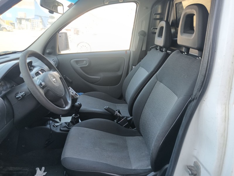 opel combo furgoneta/monovolumen del año 2007