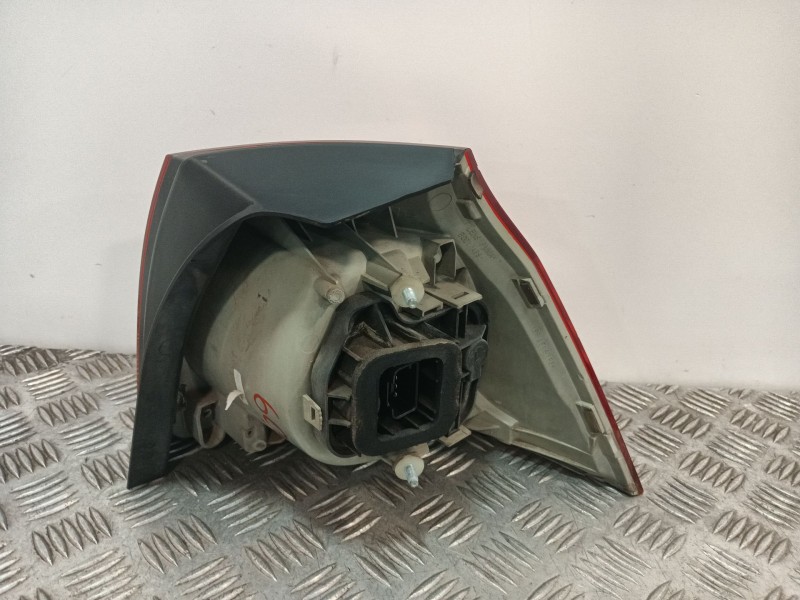 Recambio de piloto trasero izquierdo para volkswagen golf v (1k1) 1.9 tdi referencia OEM IAM 4VFX13405AB  