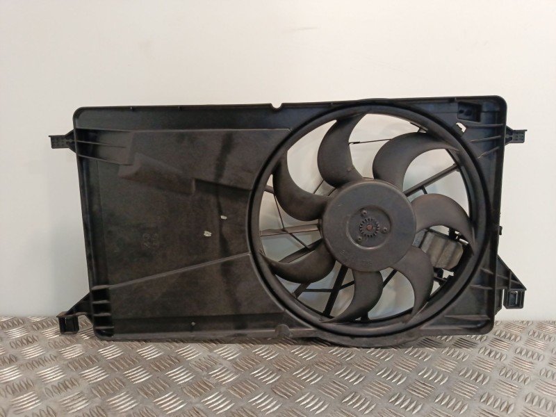 Recambio de electroventilador para ford focus c-max (dm2) 1.6 tdci referencia OEM IAM 3135103743 0130307072 
