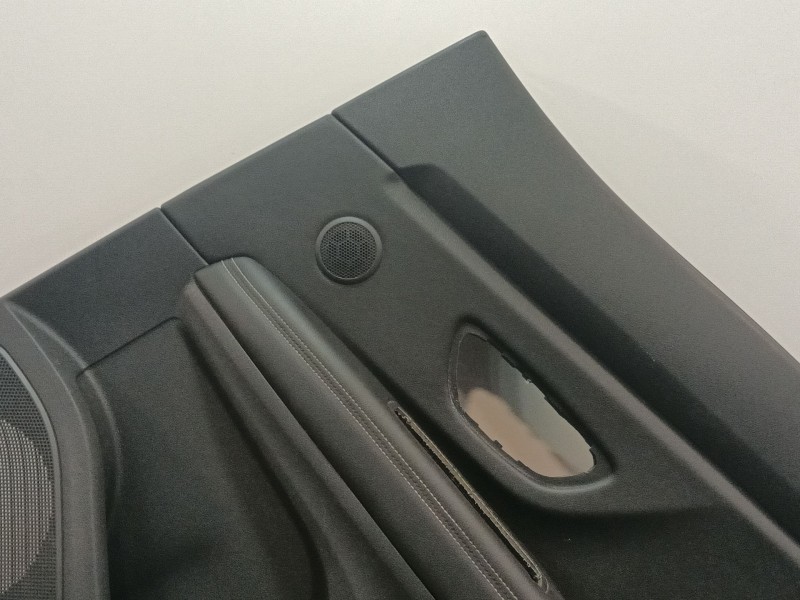 Recambio de guarnecido puerta trasera derecha para renault scénic iv (j9_) 1.5 dci 110 referencia OEM IAM 829A00786R  