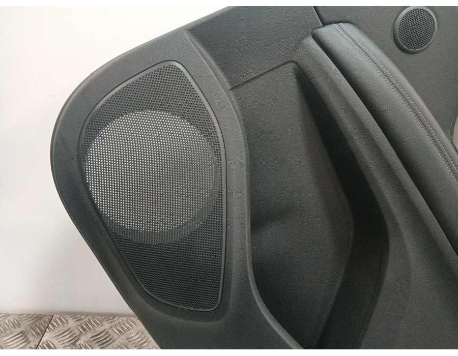 Recambio de guarnecido puerta trasera derecha para renault scénic iv (j9_) 1.5 dci 110 referencia OEM IAM 829A00786R  