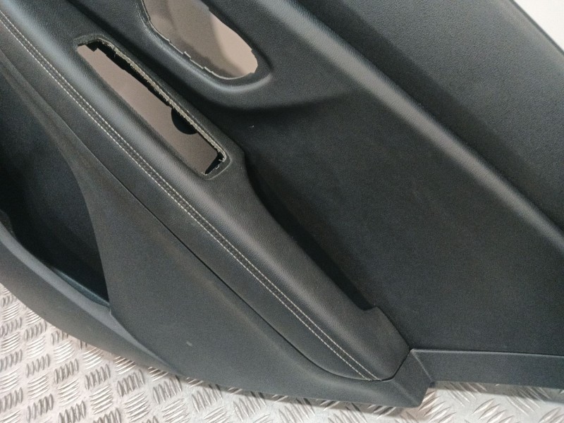 Recambio de guarnecido puerta trasera derecha para renault scénic iv (j9_) 1.5 dci 110 referencia OEM IAM 829A00786R  