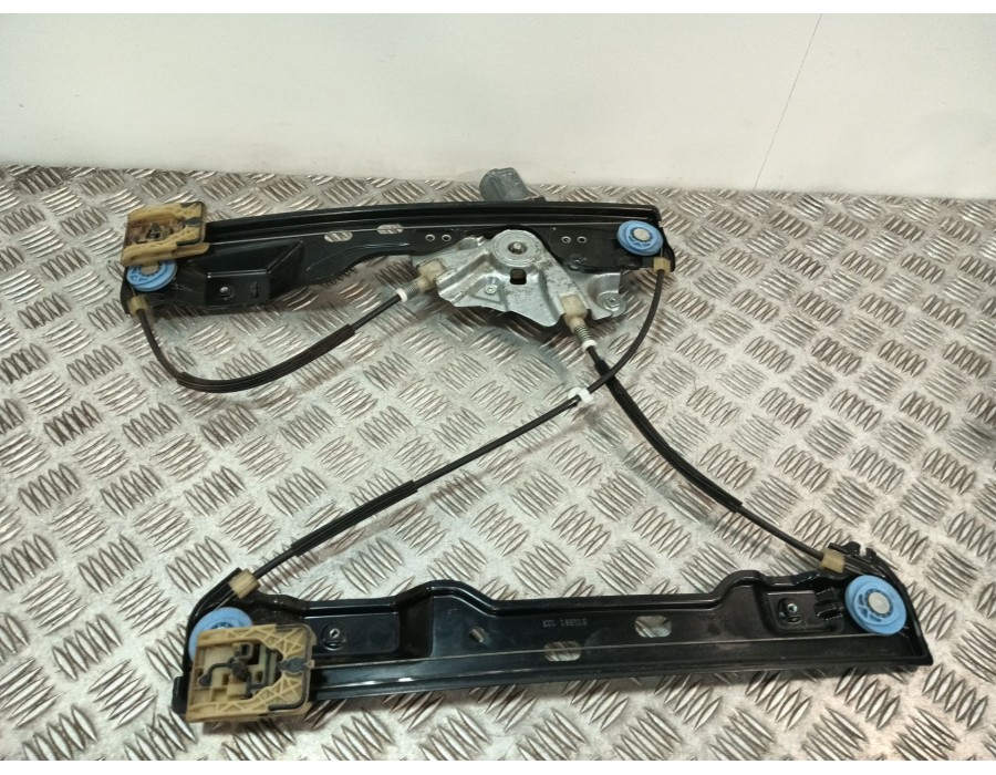Recambio de elevalunas delantero izquierdo para opel astra j lim. 1.6 16v cat referencia OEM IAM 915357102 915367103 