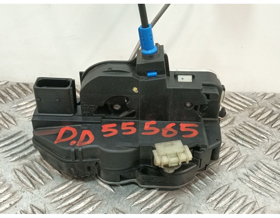 Recambio de cerradura puerta delantera derecha para opel astra j lim. 1.6 16v cat referencia OEM IAM 3023880RH2  