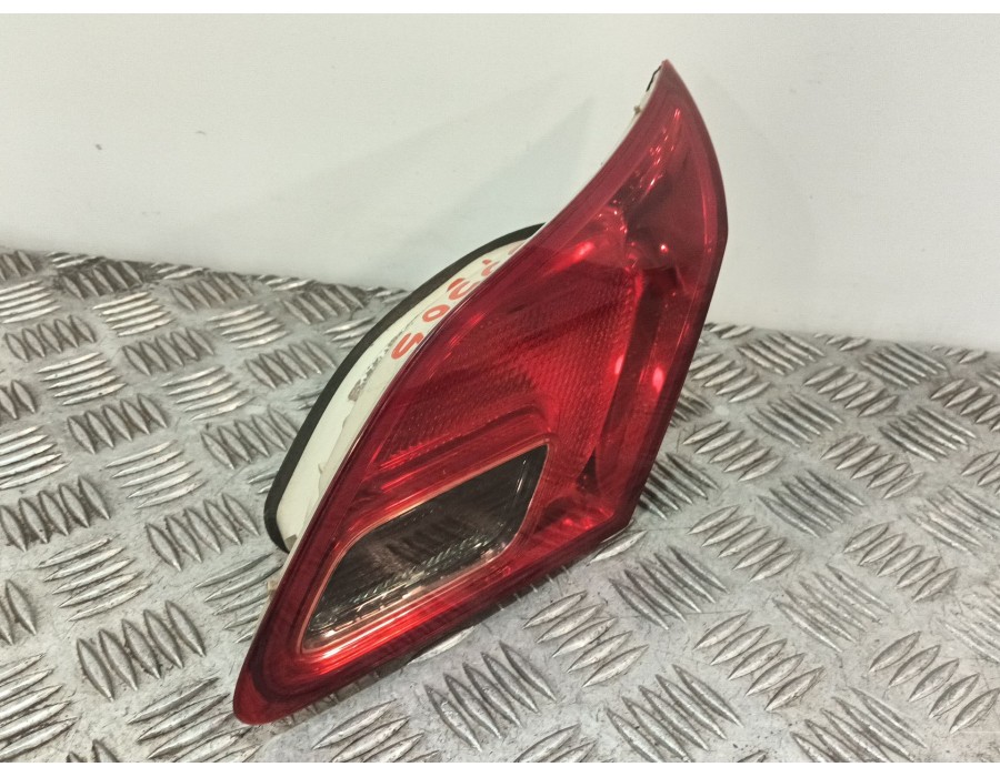 Recambio de piloto trasero derecho interior para opel astra j lim. 1.6 16v cat referencia OEM IAM   
