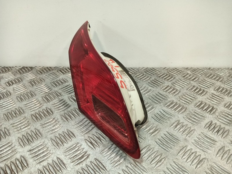 Recambio de piloto trasero izquierdo interior para opel astra j lim. 1.6 16v cat referencia OEM IAM   