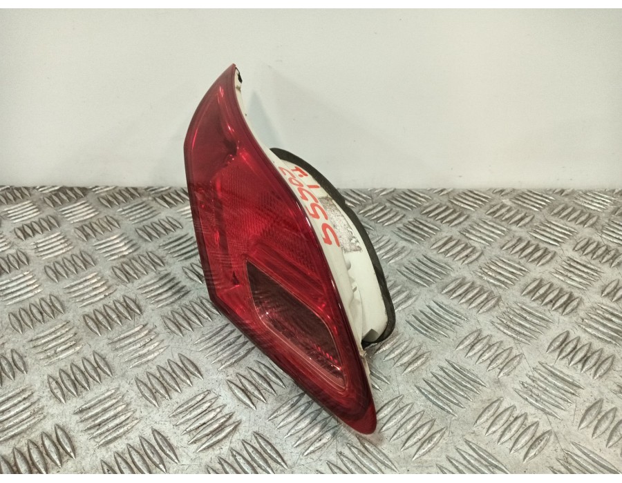 Recambio de piloto trasero izquierdo interior para opel astra j lim. 1.6 16v cat referencia OEM IAM   