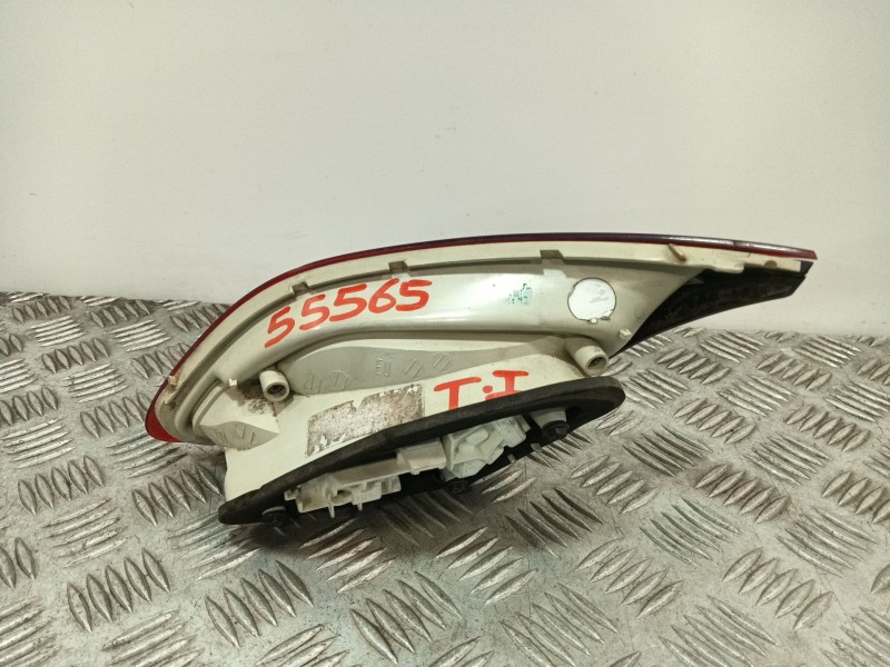 Recambio de piloto trasero izquierdo interior para opel astra j lim. 1.6 16v cat referencia OEM IAM   