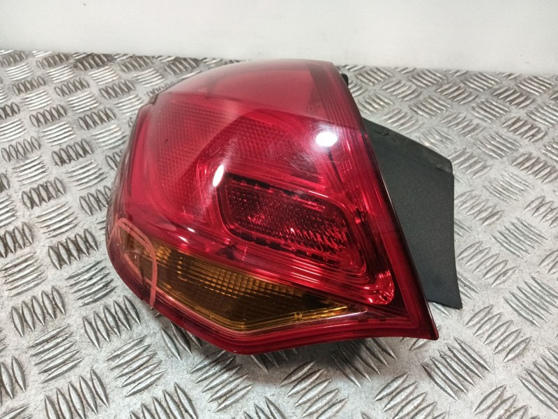Recambio de piloto trasero izquierdo para opel astra j lim. 1.6 16v cat referencia OEM IAM   
