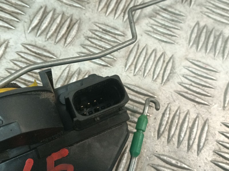 Recambio de cerradura puerta delantera izquierda para opel astra j lim. 1.6 16v cat referencia OEM IAM 3023881LH1  