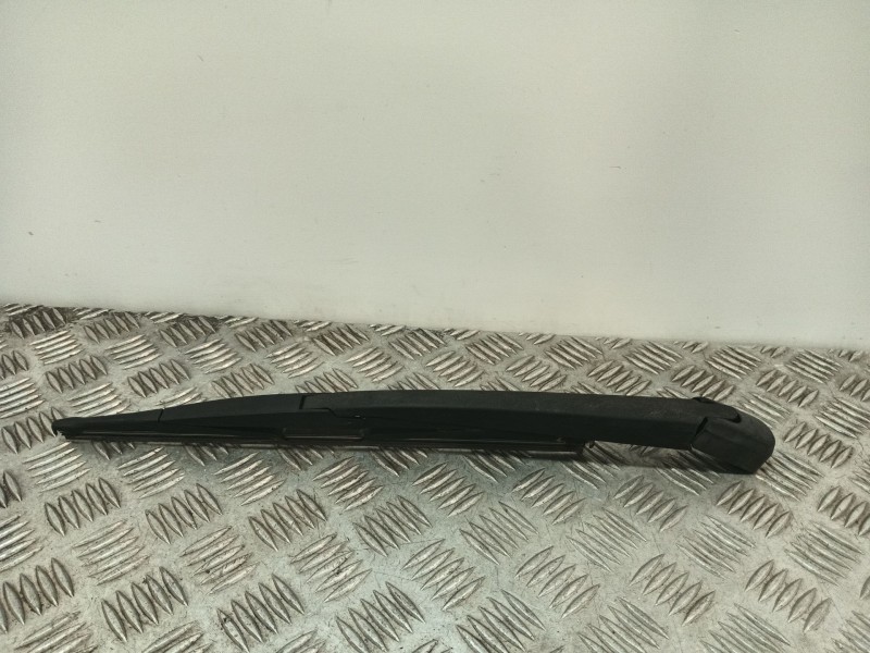 Recambio de brazo limpia trasero para mazda 3 lim. (bl) referencia OEM IAM   