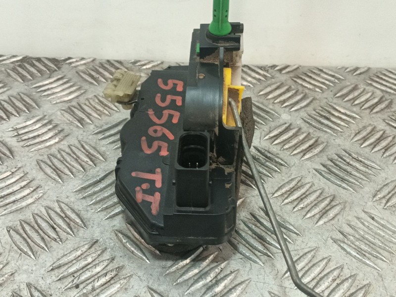 Recambio de cerradura puerta trasera izquierda para opel astra j lim. 1.6 16v cat referencia OEM IAM 3023881LH1  