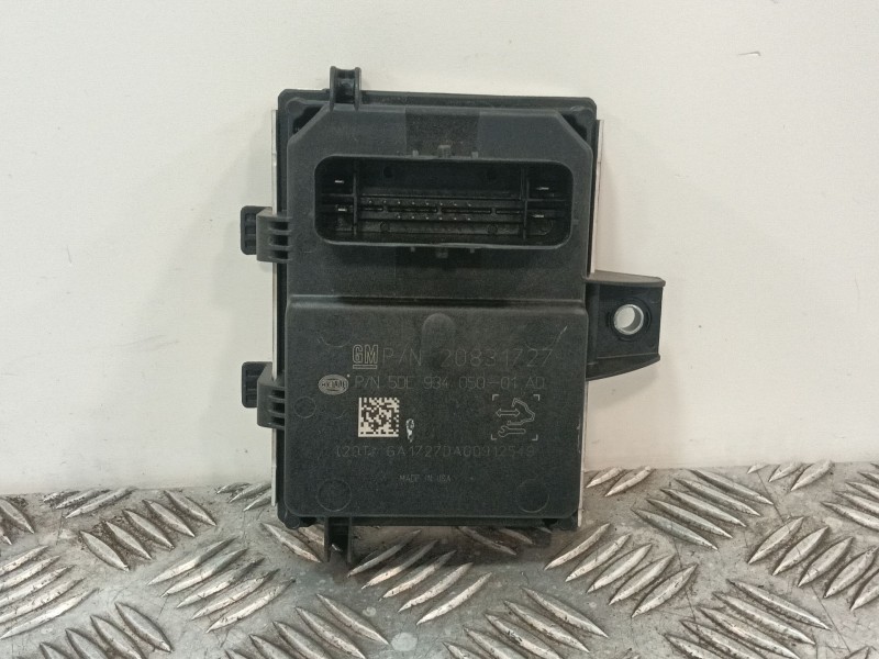 Recambio de modulo electronico para opel astra j lim. 1.6 16v cat referencia OEM IAM 5DE93405001AD 20831727 93405200