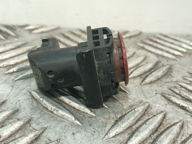 Recambio de sensor aparcamiento trasero para mazda 3 lim. (bl) referencia OEM IAM GS1D67UC1A  