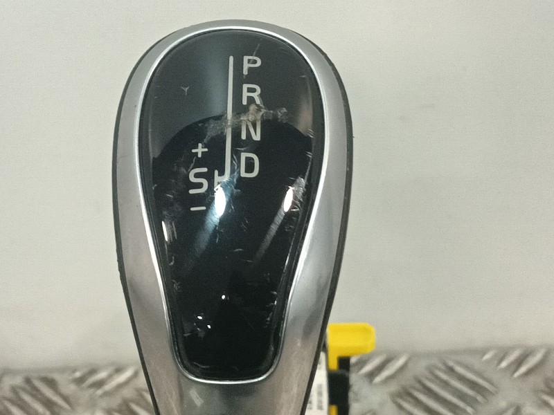 Recambio de palanca cambio para volvo v40 hatchback (525) d3 referencia OEM IAM 31367679  