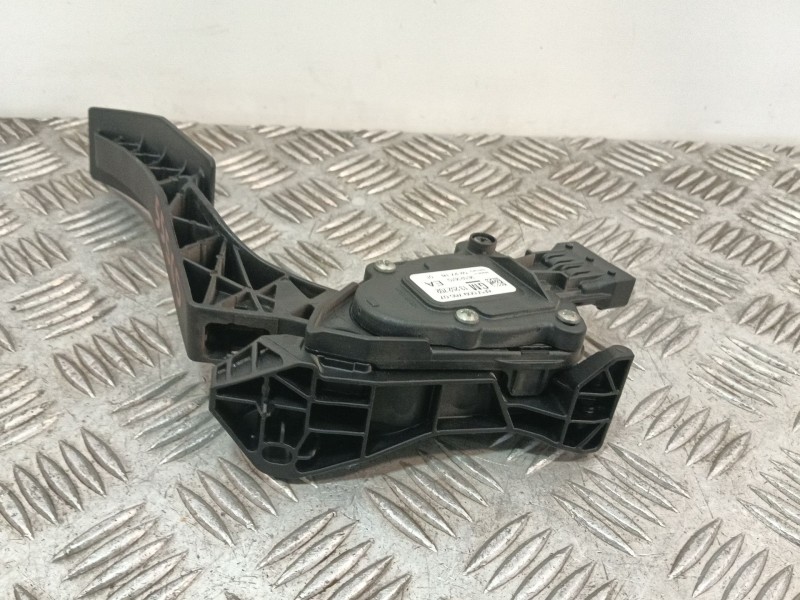 Recambio de potenciometro pedal para opel astra j lim. 1.6 16v cat referencia OEM IAM 6PV00976507 GM13252702 