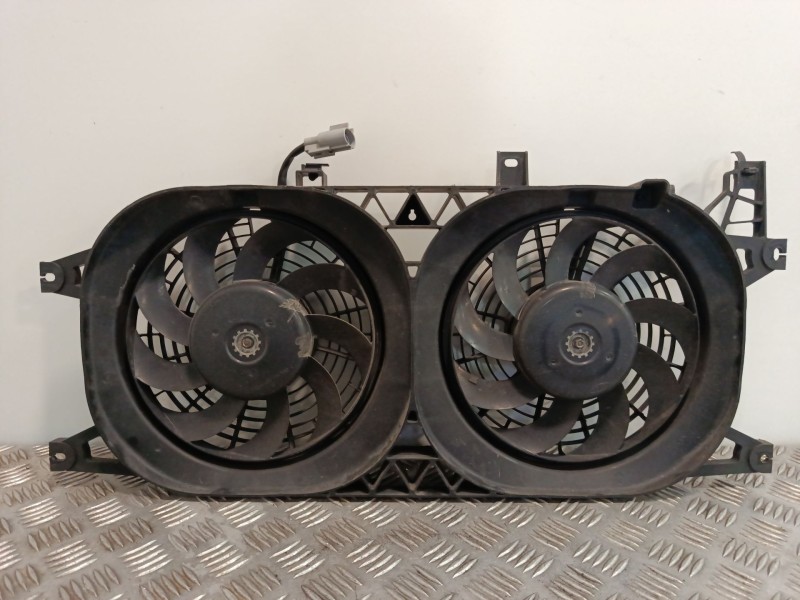 Recambio de electroventilador para hyundai h350 furgoneta 2.5 crdi referencia OEM IAM A005493  