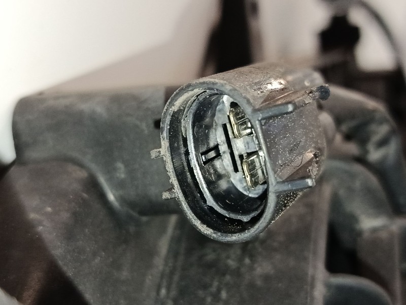 Recambio de electroventilador para hyundai h350 furgoneta 2.5 crdi referencia OEM IAM A005493  