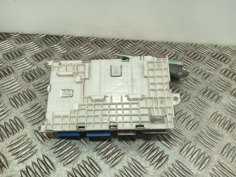 Recambio de modulo electronico para mazda 3 lim. (bl) referencia OEM IAM BDB667560G VP8ALF14B205GG 