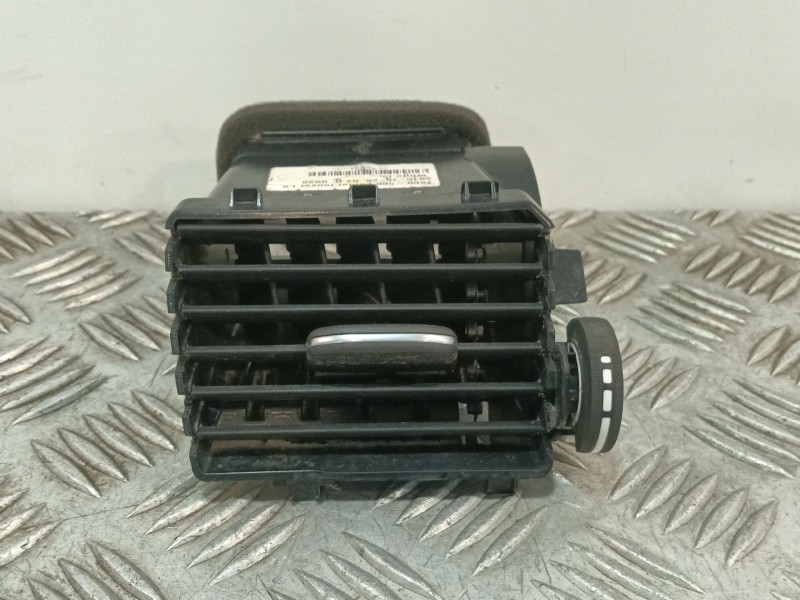 Recambio de rejilla aireadora para volvo v40 hatchback (525) d3 referencia OEM IAM 1284618LS  