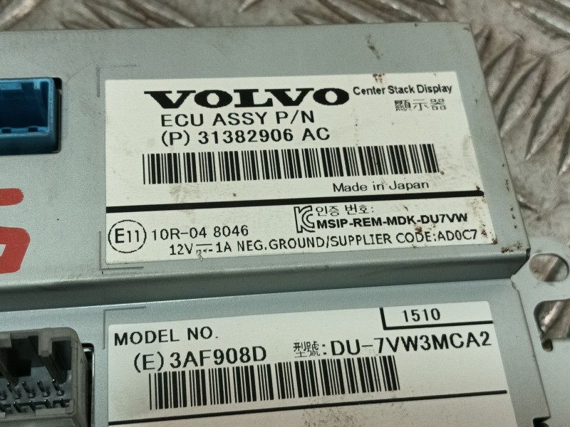 Recambio de pantalla multifuncion para volvo v40 hatchback (525) d3 referencia OEM IAM 31382906AC 98HL143930135AAA 