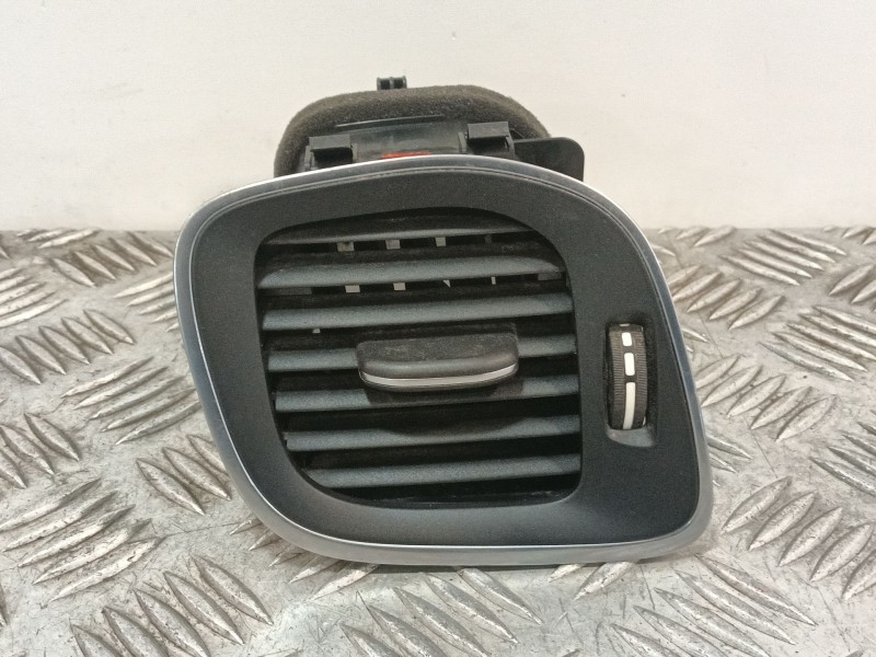 Recambio de rejilla aireadora para volvo v40 hatchback (525) d3 referencia OEM IAM 30791697 7380300D0LHD 