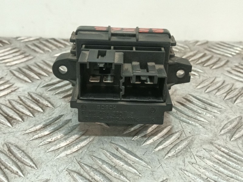 Recambio de resistencia calefaccion para opel astra j lim. 1.6 16v cat referencia OEM IAM 13503201 F011500056 