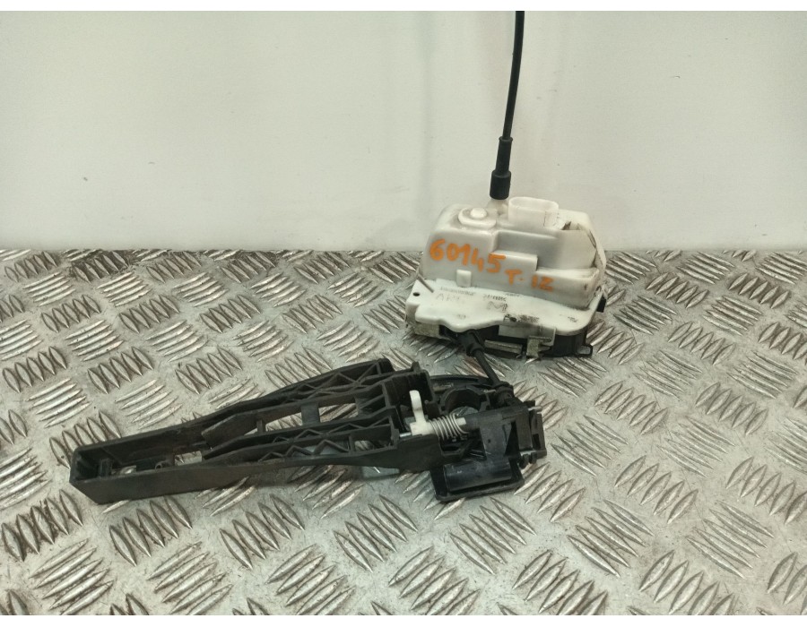 Recambio de cerradura puerta delantera izquierda para citroën c3 i (fc_, fn_) 1.4 hdi referencia OEM IAM   