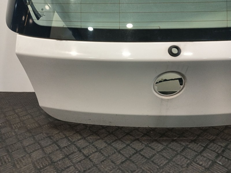 Recambio de porton trasero para bmw 1 (e81) 118 d referencia OEM IAM   