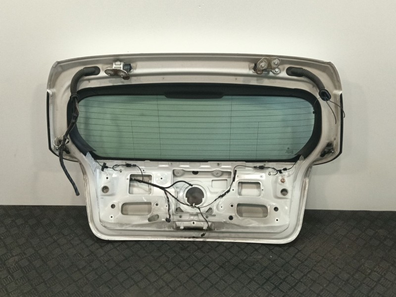 Recambio de porton trasero para bmw 1 (e81) 118 d referencia OEM IAM   