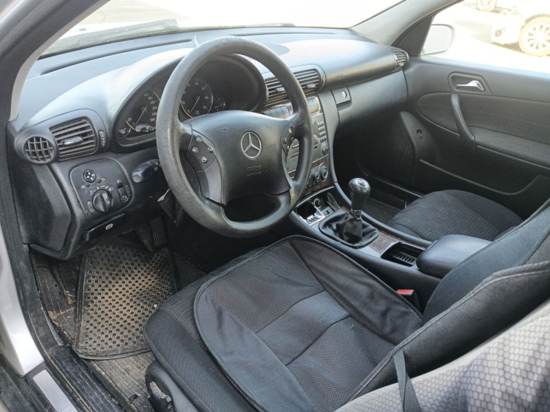 mercedes-benz clase c (w203) del año 2005