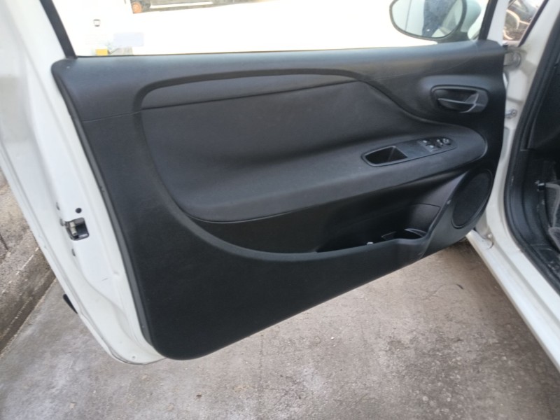 fiat punto evo (199_) del año 2011